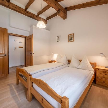Quadernpark-Apartments Valens Екстериор снимка