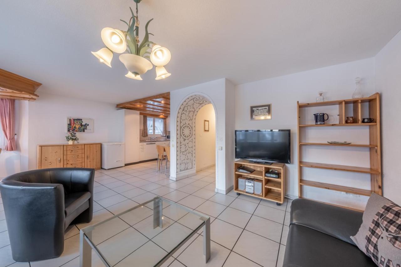 Quadernpark-Apartments Valens Екстериор снимка